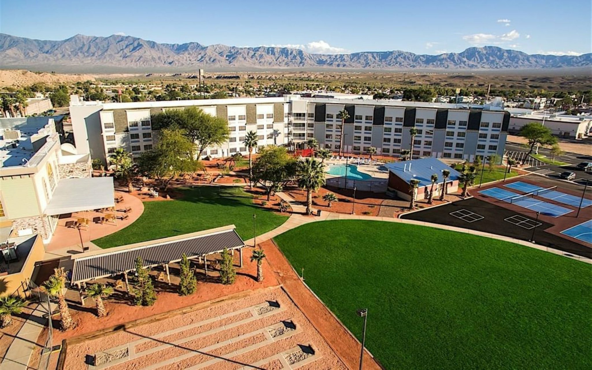 Фото Rising Star Sports Ranch Resort