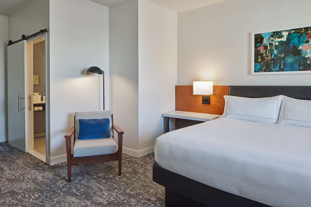 Фото The Fort Sutter Sacramento, Tapestry Collection by Hilton