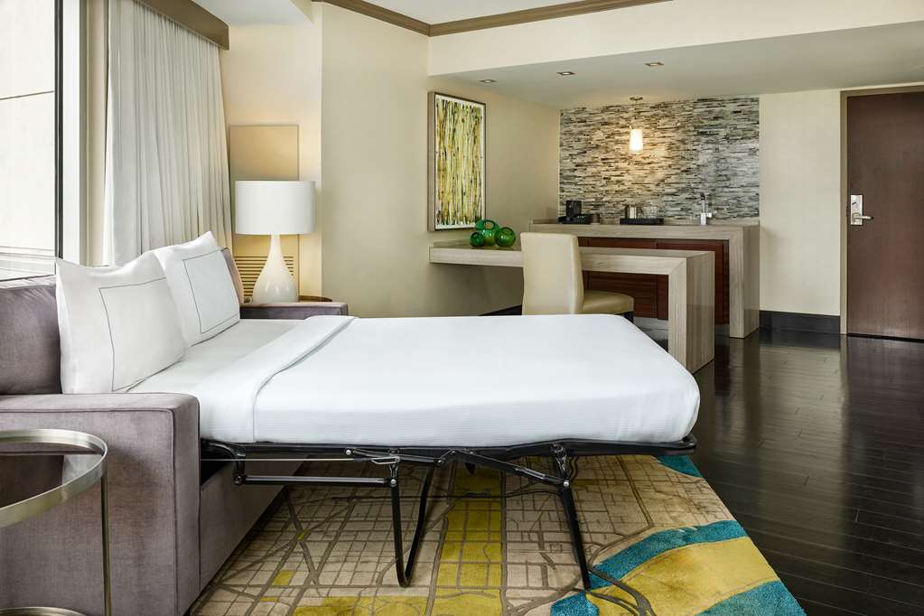 Фото Hilton McLean Tysons Corner