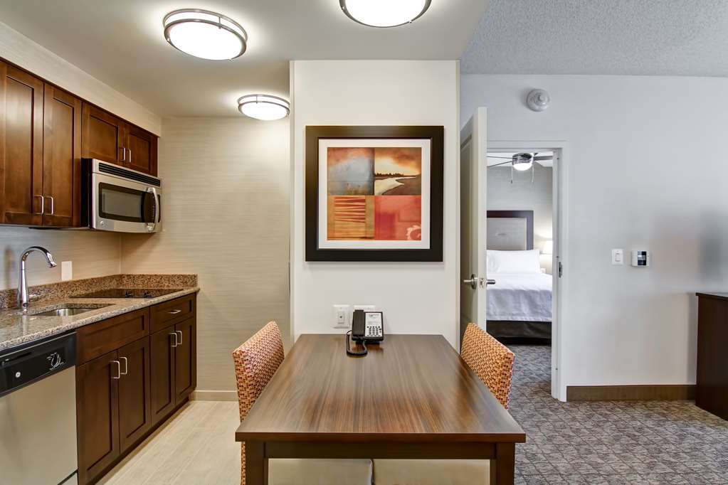 Фото Homewood Suites by Hilton Woodbridge