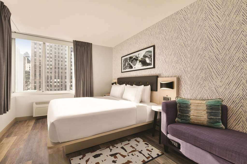 Фото DoubleTree by Hilton New York Midtown Fifth Ave