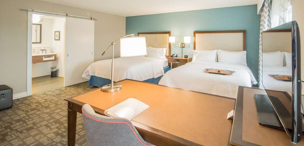 Фото Hampton Inn & Suites Orlando At SeaWorld