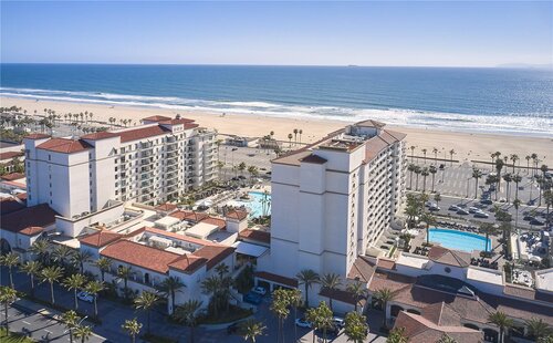 Гостиница The Waterfront Beach Resort, A Hilton Hotel в Хантингтон-Бич