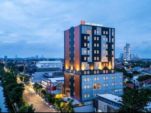 Гостиница Zest Jemursari by Swiss-Belhotel International в Провинции Восточная Ява