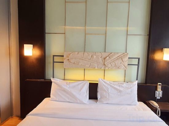 Фото Swana Bangkok Hotel