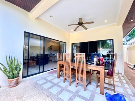 Фото The View Cosy Beach by Pattaya Sunny Rentals