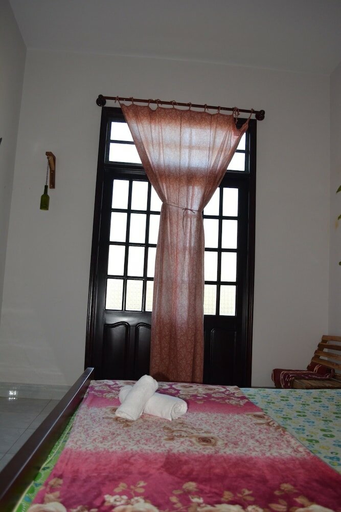 Фото Little Home Hostel