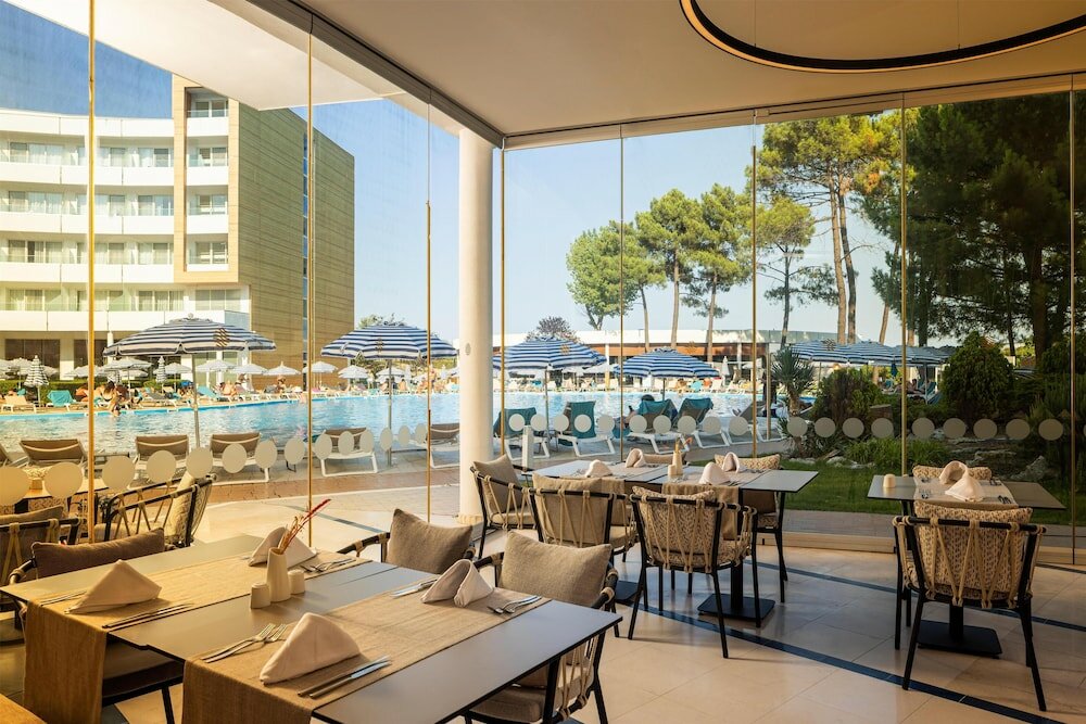 Фото Breathless Resort & SPA