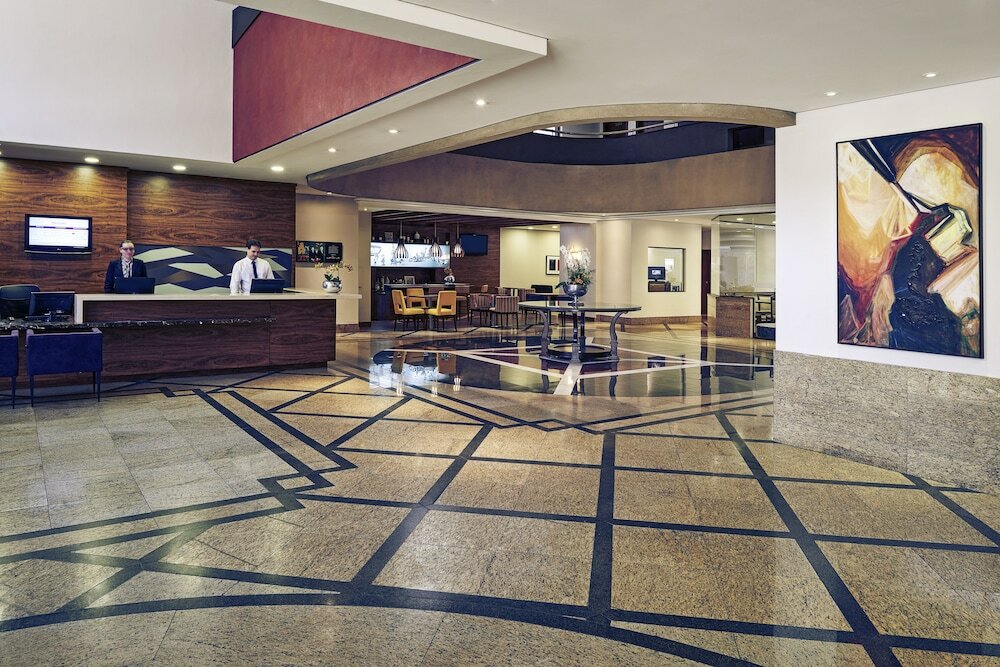 Фото Mercure Curitiba Golden Hotel