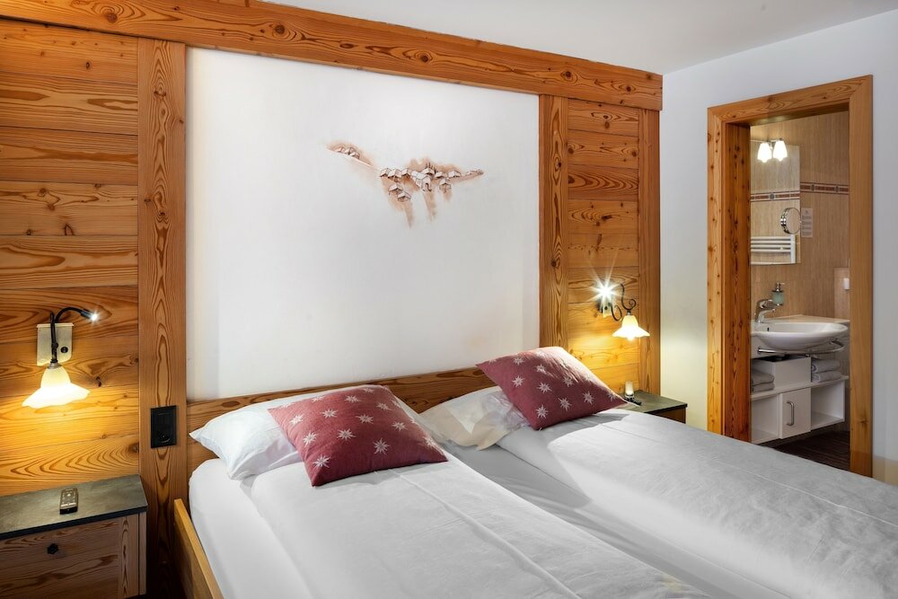 Фото Hotel Antika