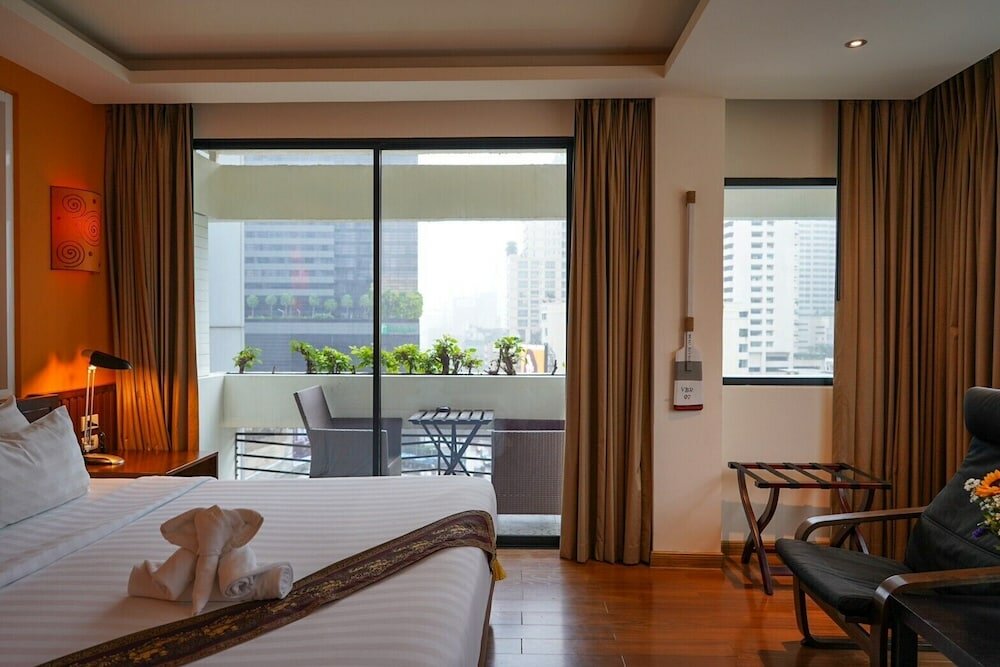 Фото Hotel Mermaid Bangkok