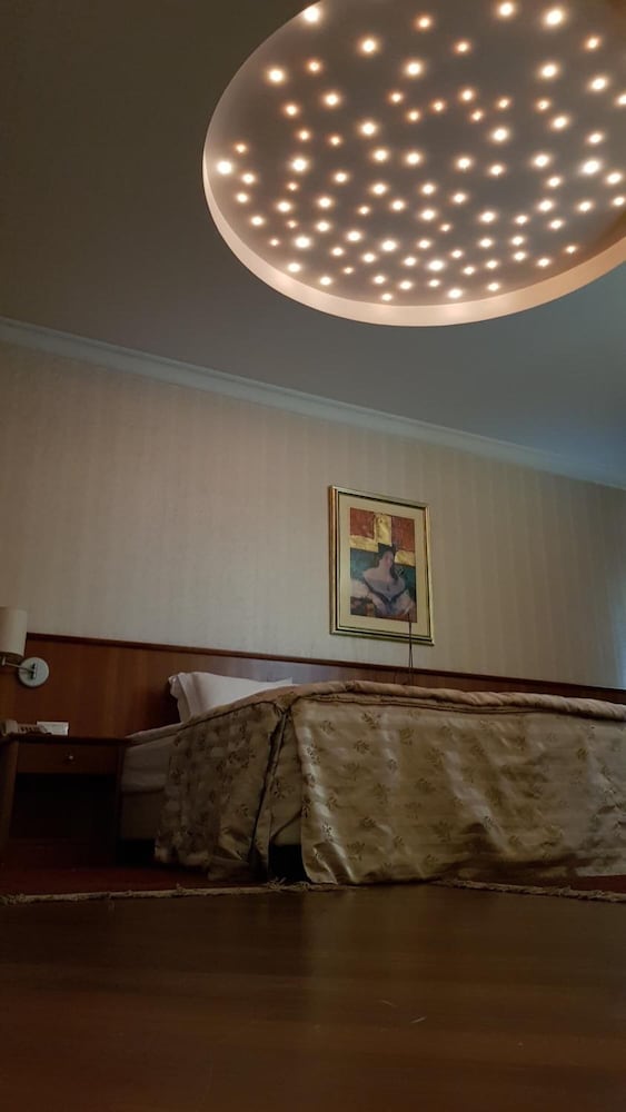 Фото Hotel Karpos