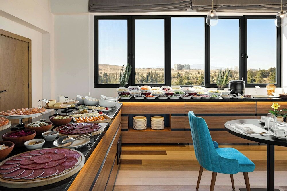 Фото Gino Seaside Tbilisi, trademark Collection by Wyndham