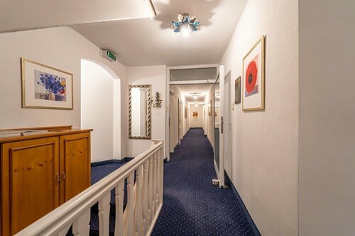 Гостиница Hotel Württemberger Hof в Ройтлингене