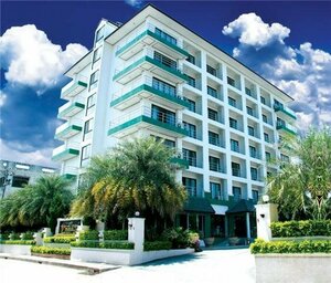 Гостиница Hop Inn Surin