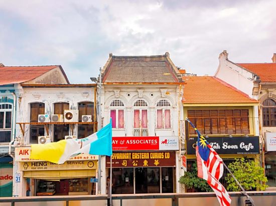 Фото Bishop Hotel