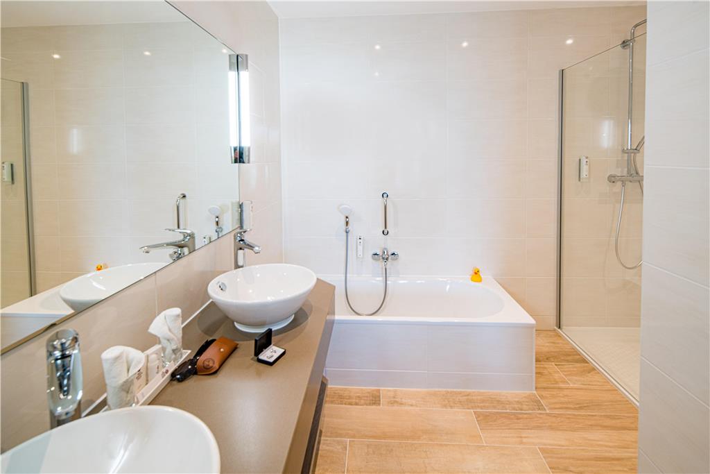 Фото Best Western Plus Kurhotel an der Obermaintherme