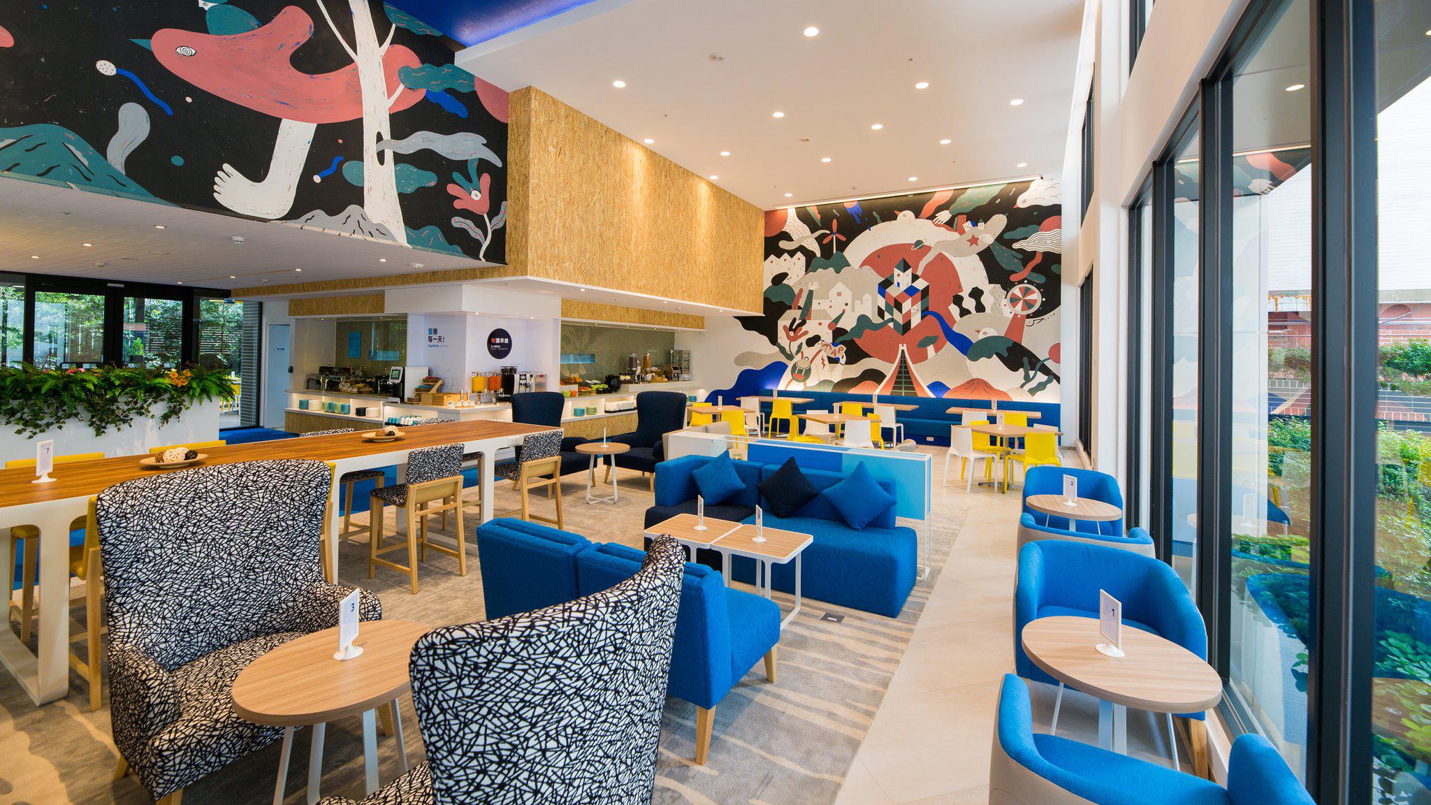 Фото Holiday Inn Express Taichung Fengchia, an Ihg Hotel