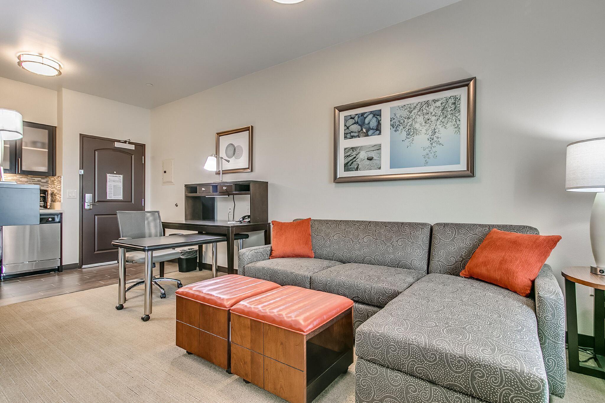 Фото Staybridge Suites Lubbock South, an Ihg Hotel