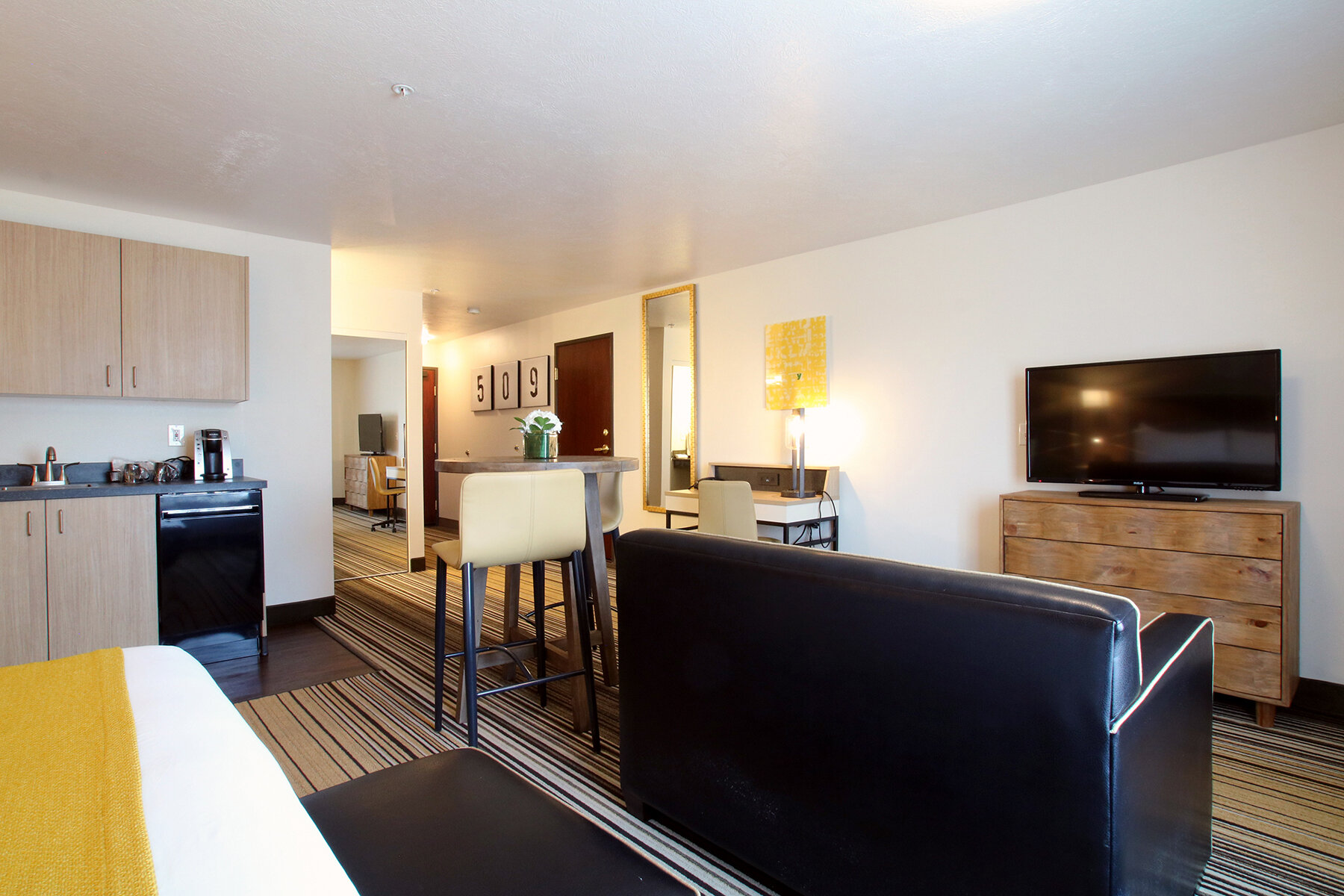 Фото Oxford Suites Spokane Valley
