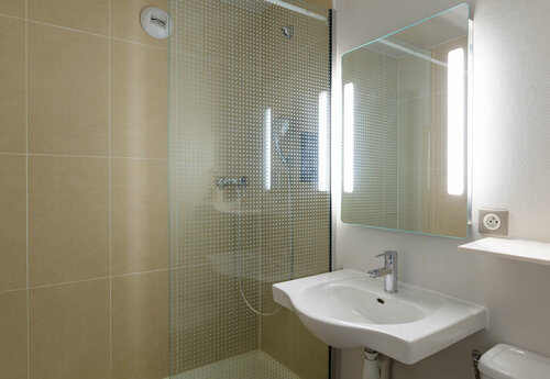 Гостиница B&b Hotel Pontault Combault в Мелёне