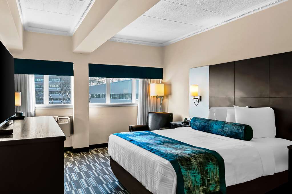 Фото Best Western Downtown Sudbury Centreville