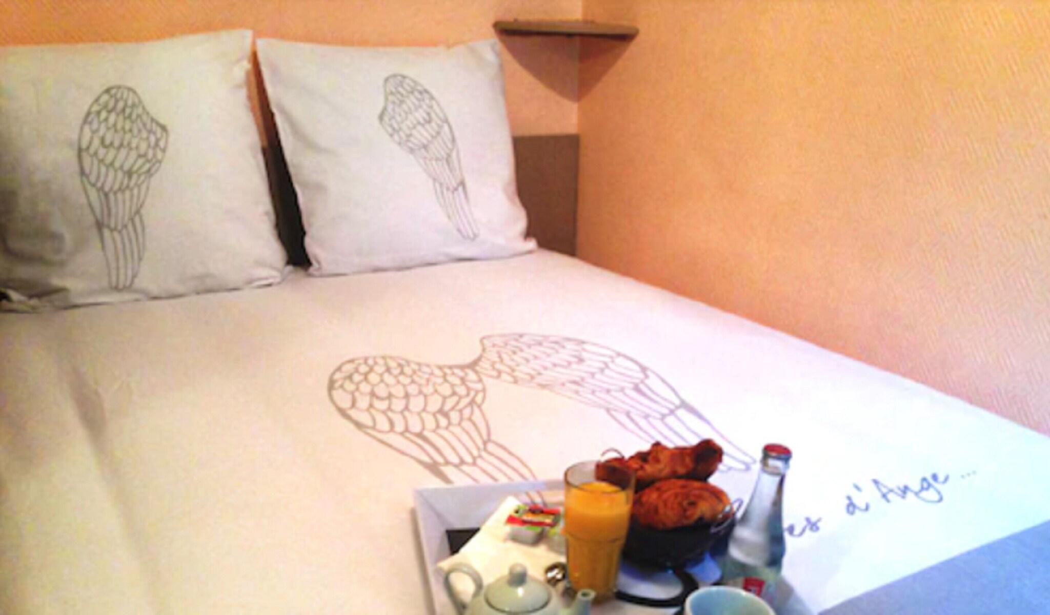 Фото Hotel Au Cadran Bleu