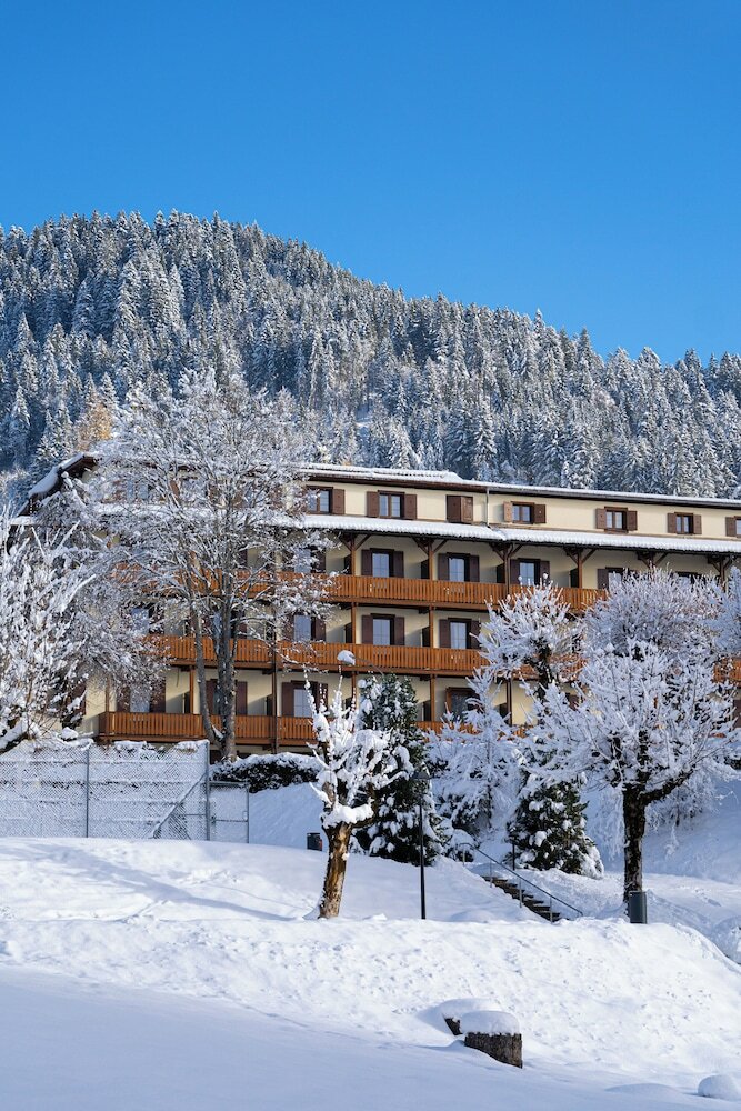 Фото Villars Lodge
