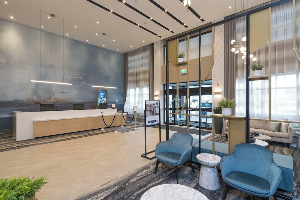Фото Sandman Hotel & Suites Winnipeg Airport