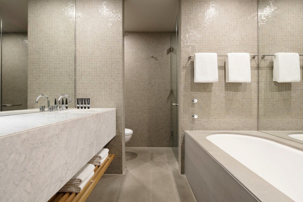 Фото Hotel Realm