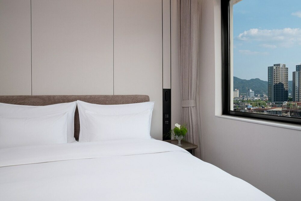 Фото Byland World Hotel Yiwu