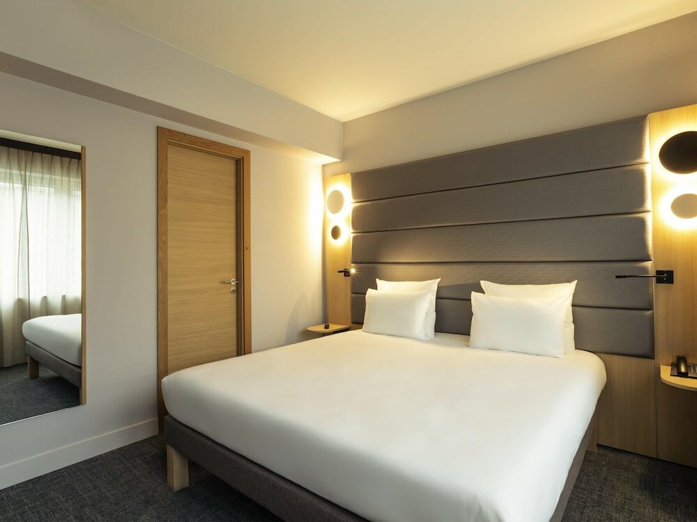 Фото Novotel Brussels Centre Midi Station