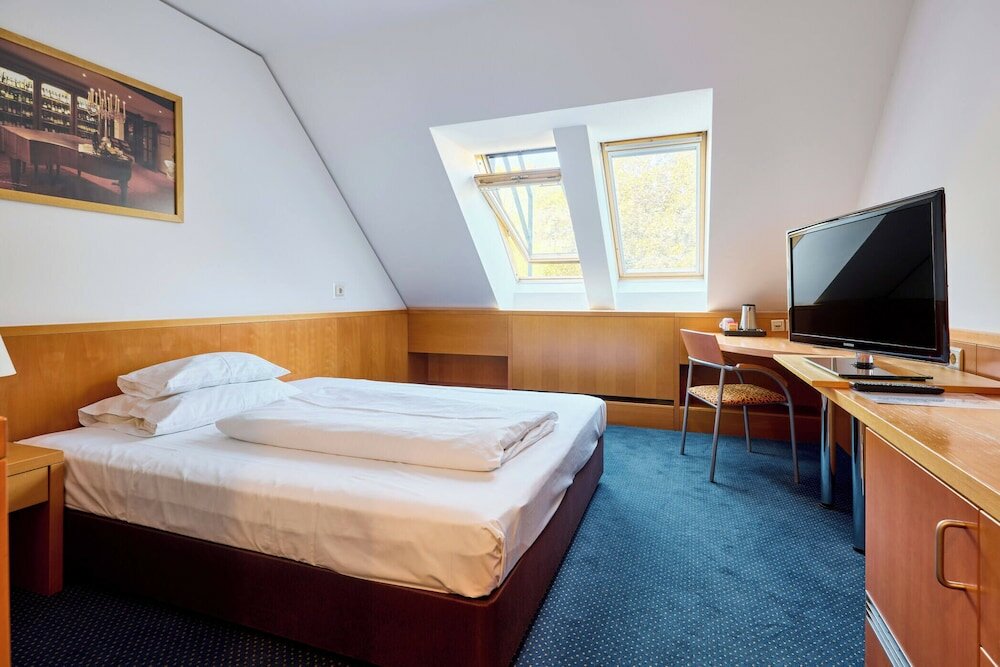 Фото Hotel Strudlhof