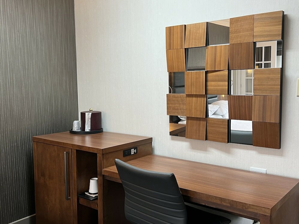 Фото Atlantic Host Hotel