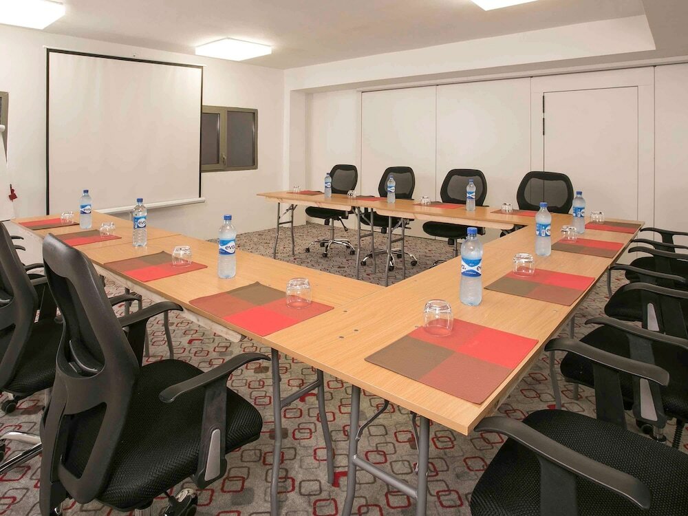 Фото Hotel ibis Lagos Ikeja
