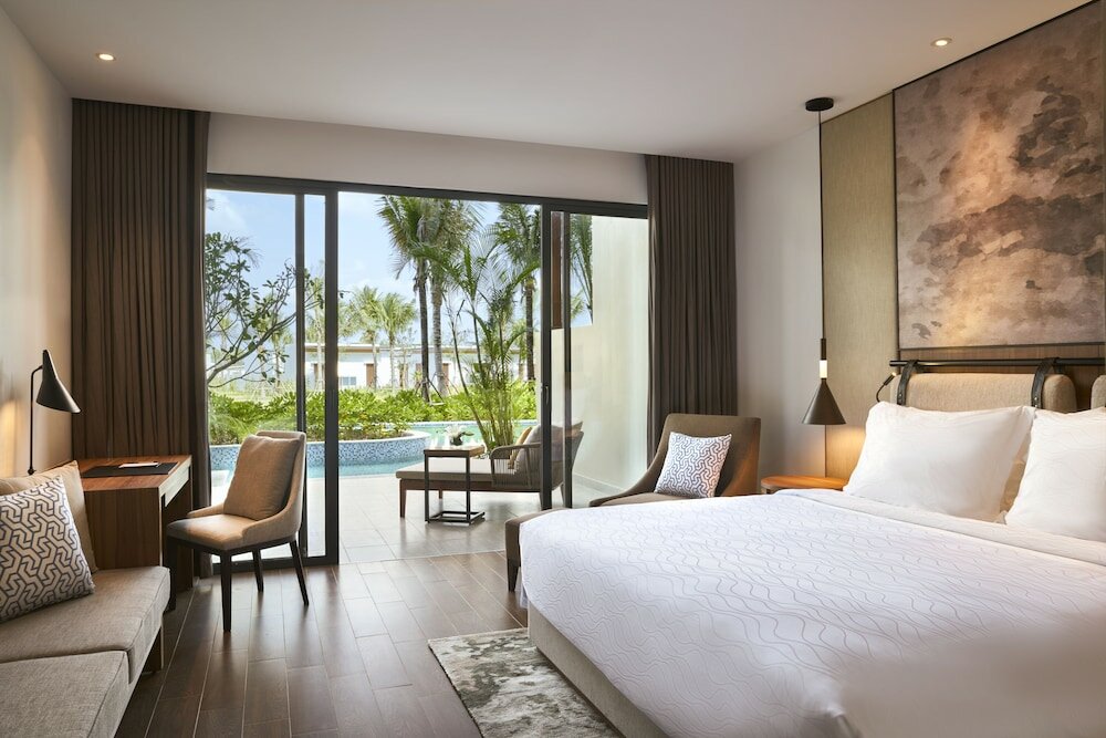 Фото Movenpick Resort Waverly Phu Quoc