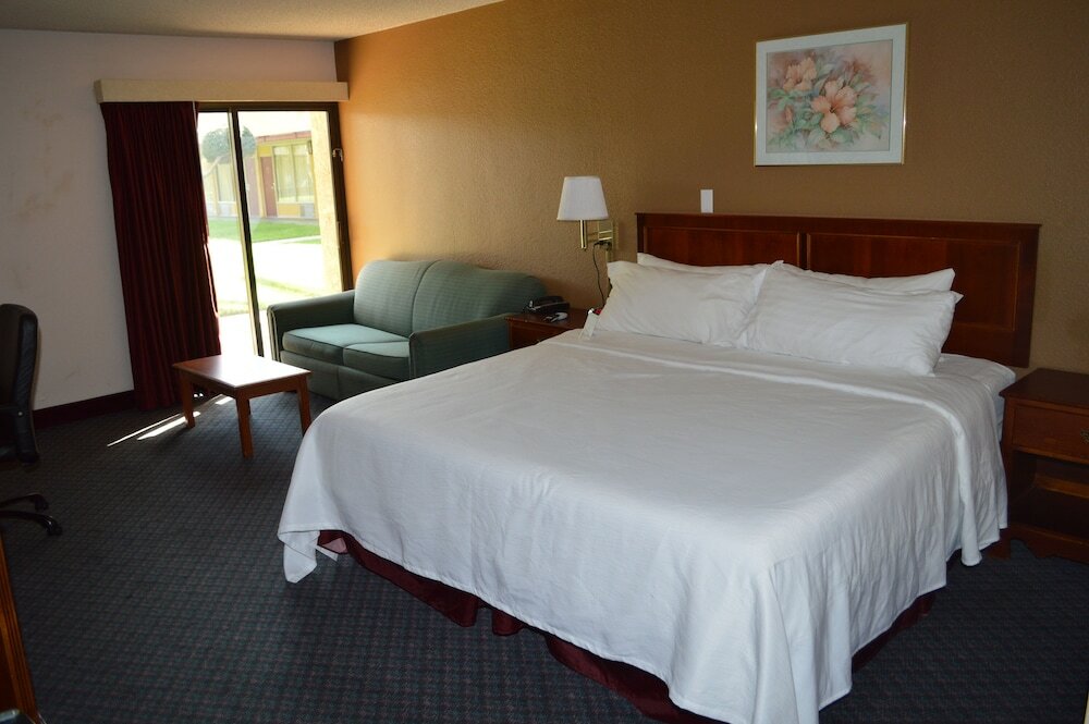 Фото Ontario Airport Inn
