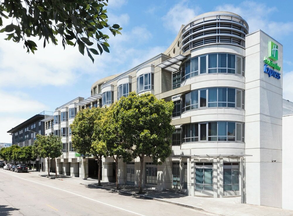 Фото Holiday Inn Express and Suites Fisherman's Wharf, an Ihg Hotel