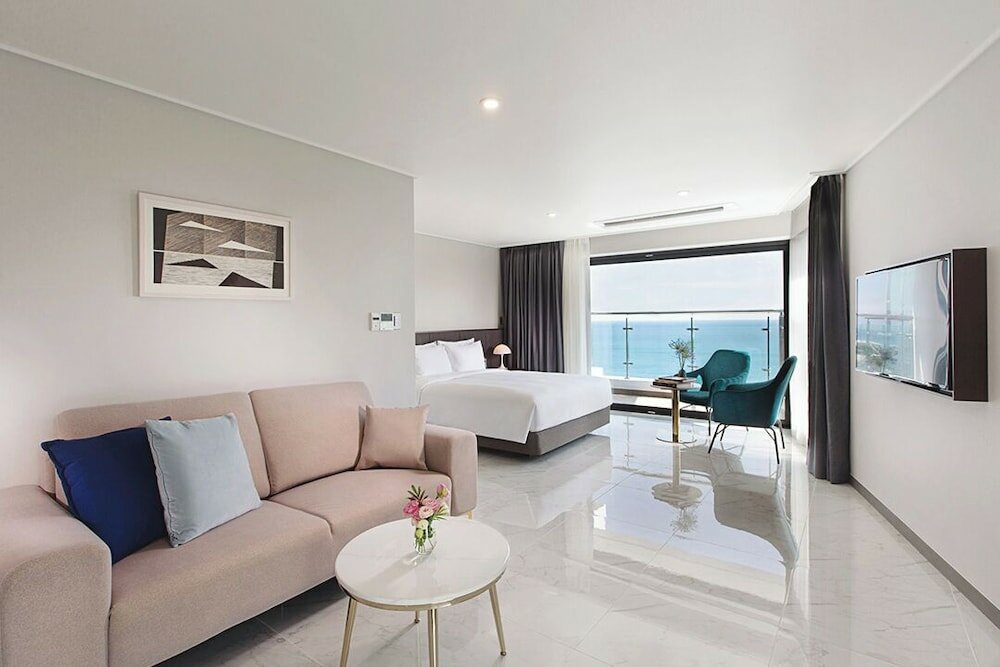 Фото Haeundae Youngmu Parade Hotel