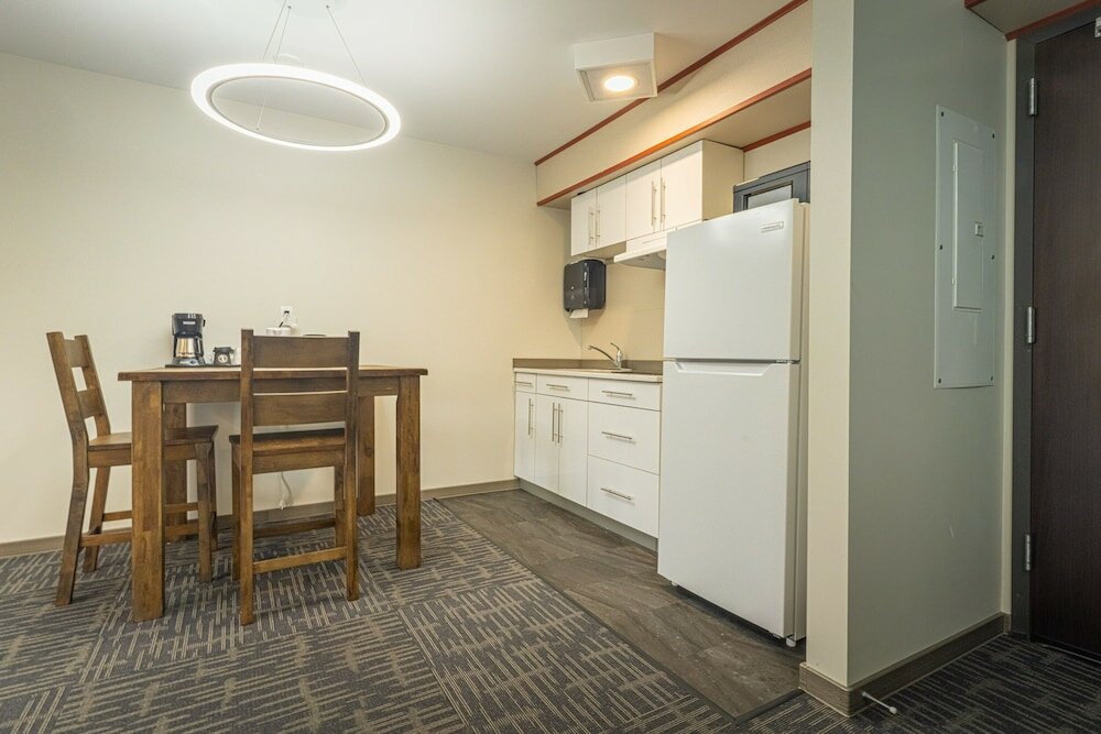 Фото Quality Inn Sunshine Suites