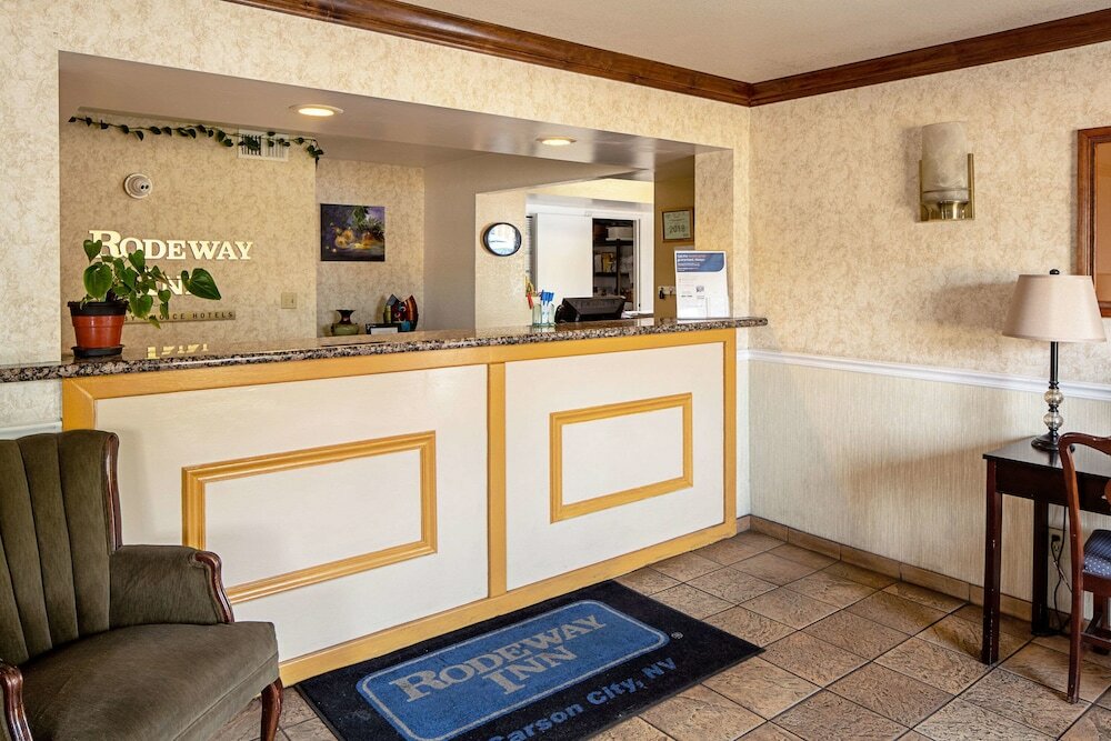Фото Rodeway Inn at Nevada State Capitol