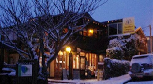 Гостиница Southern Laughter Backpackers в Куинстауне