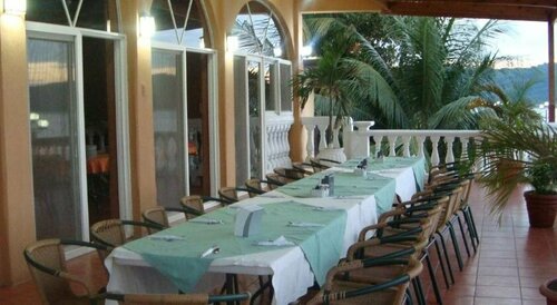 Гостиница Hotel Villa del Lago во Флоресе