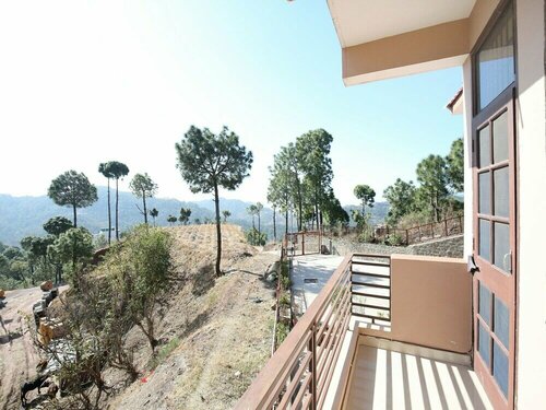 Oyo 12734 Home Valley View Studio Kasauli