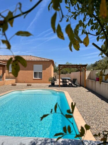 Гостиница La Borrellienne в Бриньоле