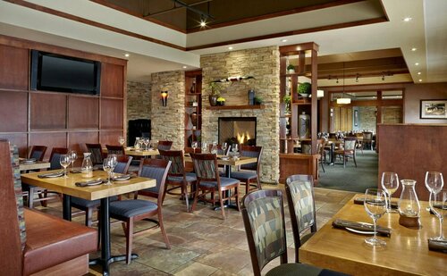 Гостиница Four Points by Sheraton Moncton в Монктоне