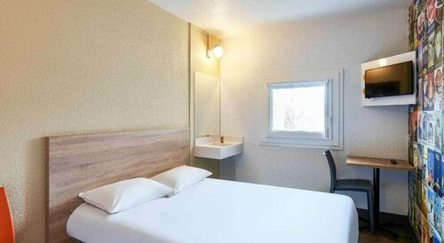 Гостиница HotelF1 Compiegne в Компьени