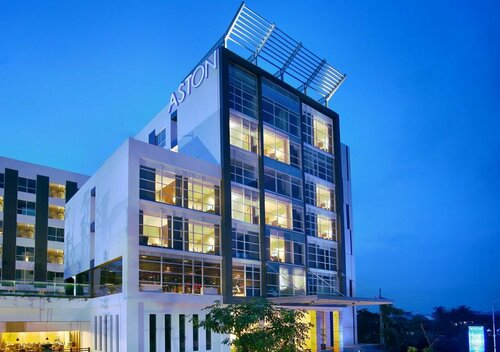 Гостиница Aston Jember Hotel & Conference Center в Джембере