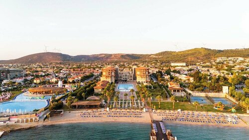 Гостиница Radisson Blu Resort & SPA Cesme в Чешме