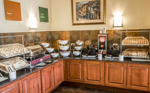 Гостиница Four Points by Sheraton Chicago - Schaumburg в Элк-Гров-Виллидж